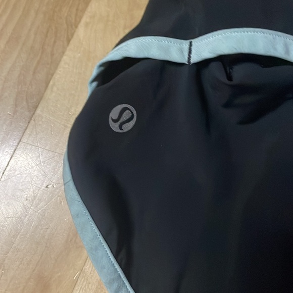 lululemon atheistic shorts - Picture 3 of 4